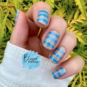 *Exclusive* Color Street: Bikini Bella | Blue Silver Stripes Summer Spring